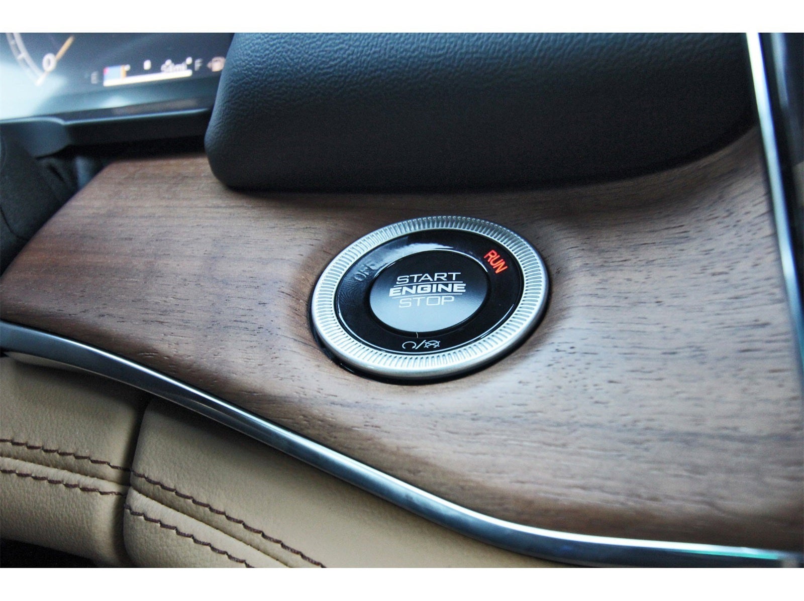 2025 Jeep Grand Cherokee L Summit Reserve 4x4