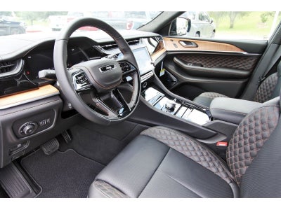 2026 Jeep Grand Cherokee L Summit 4x4