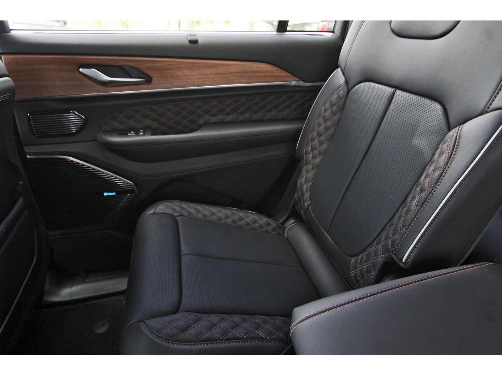 2026 Jeep Grand Cherokee L Summit 4x4