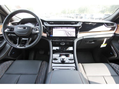2026 Jeep Grand Cherokee L Summit 4x4