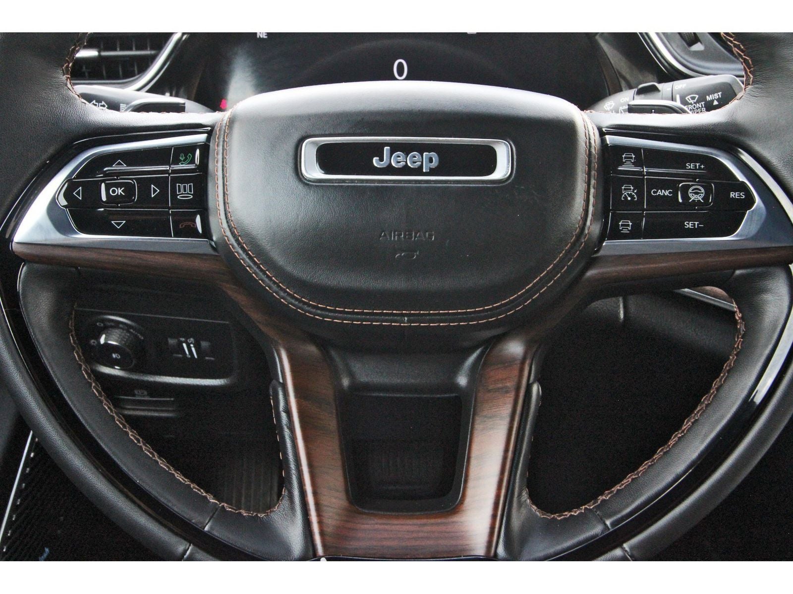 2023 Jeep Grand Cherokee L Summit