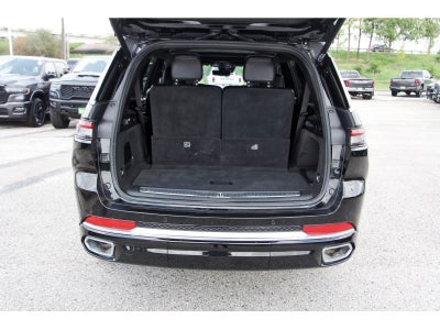 2023 Jeep Grand Cherokee L Summit