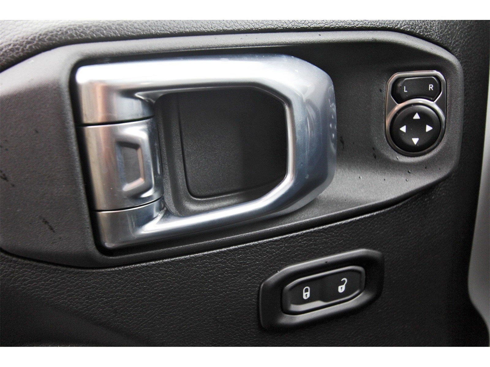 2024 Jeep Wrangler Willys 4 Door 4x4