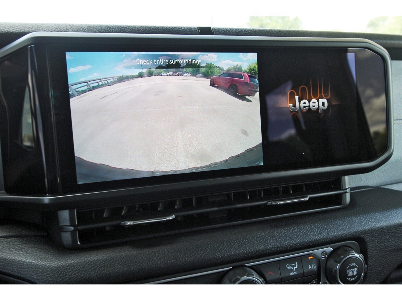 2025 Jeep Wrangler Willys 4 Door 4x4