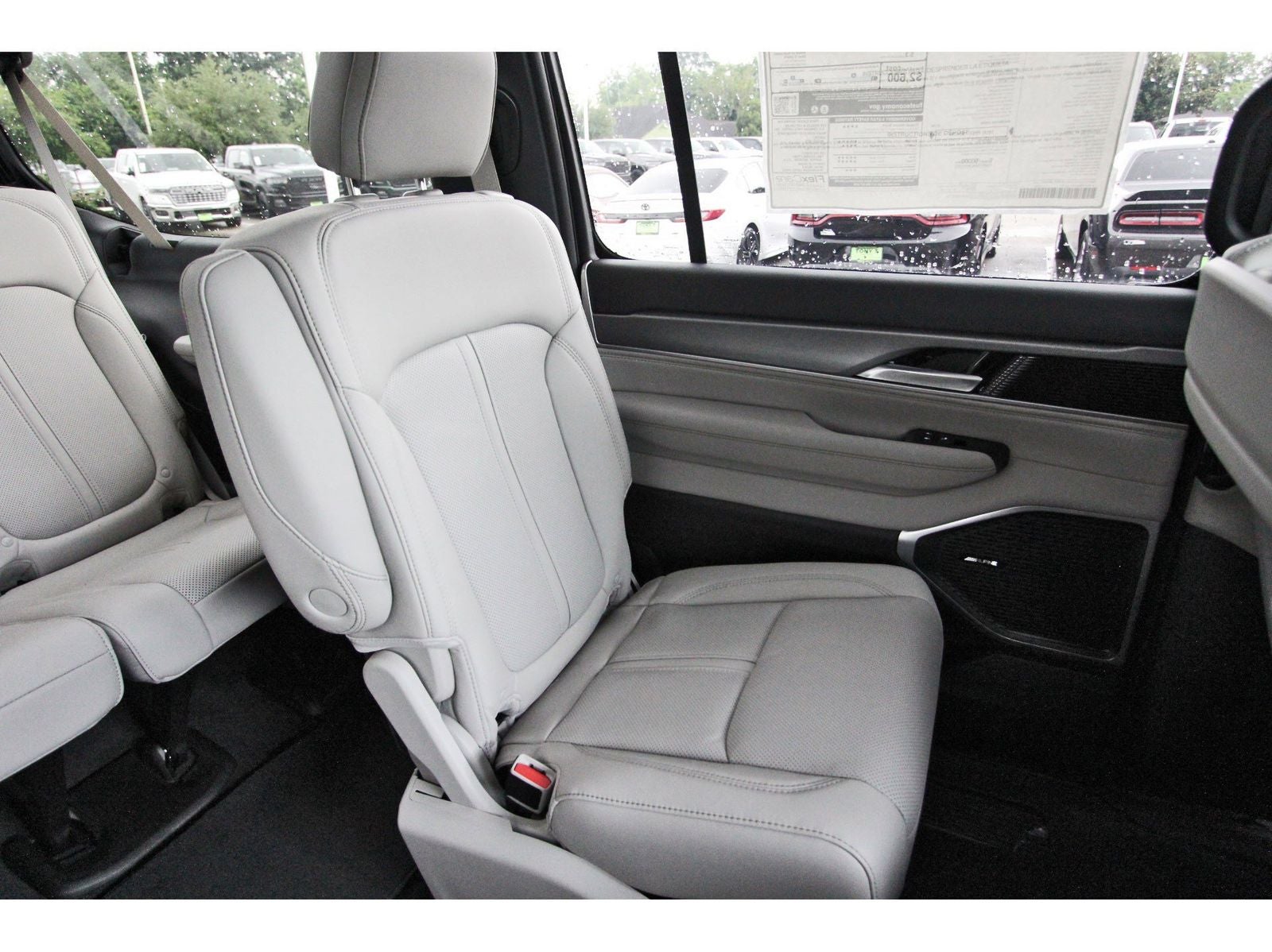 2026 Jeep Grand Wagoneer L 4x2