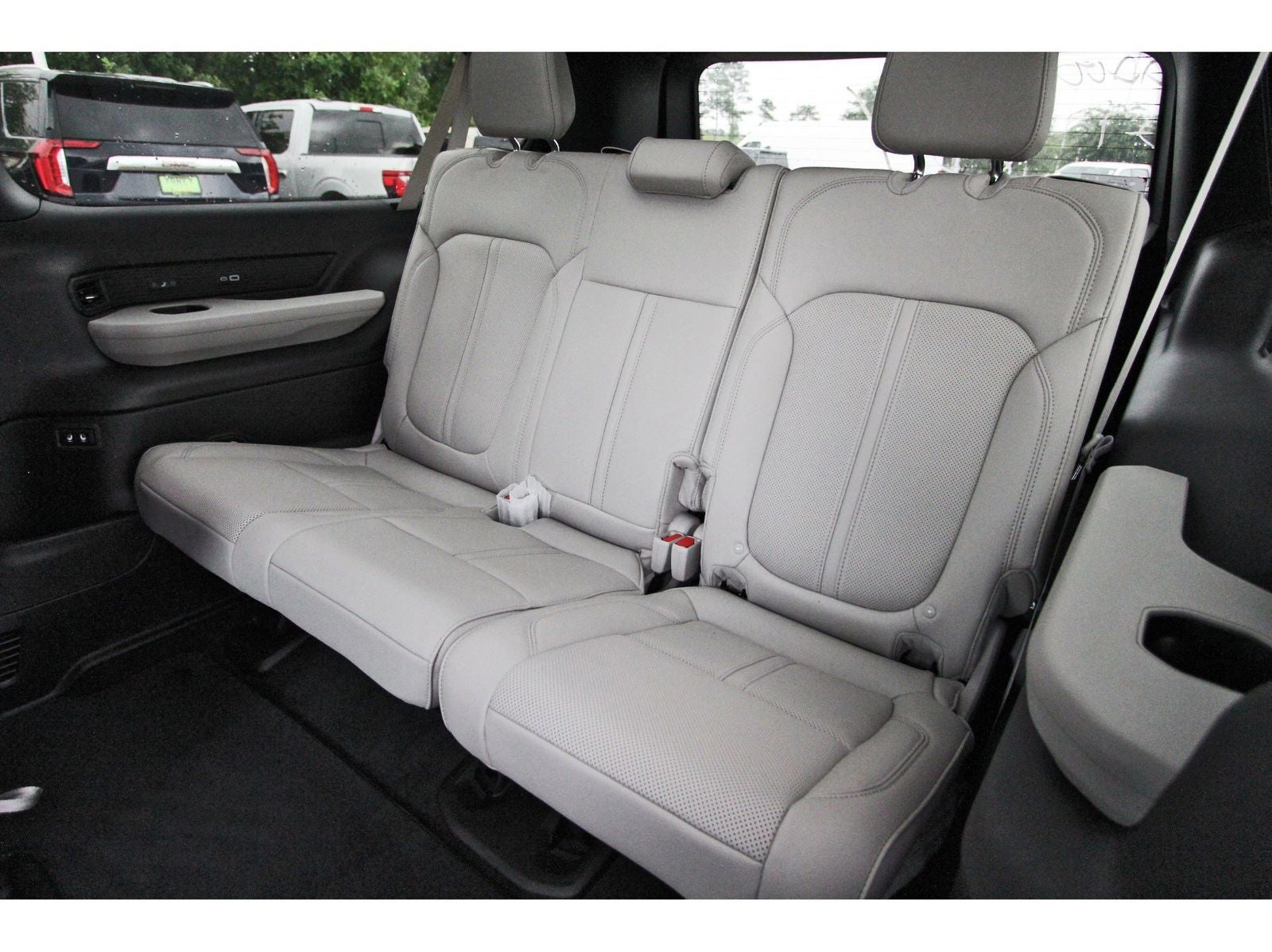 2026 Jeep Grand Wagoneer L 4x2