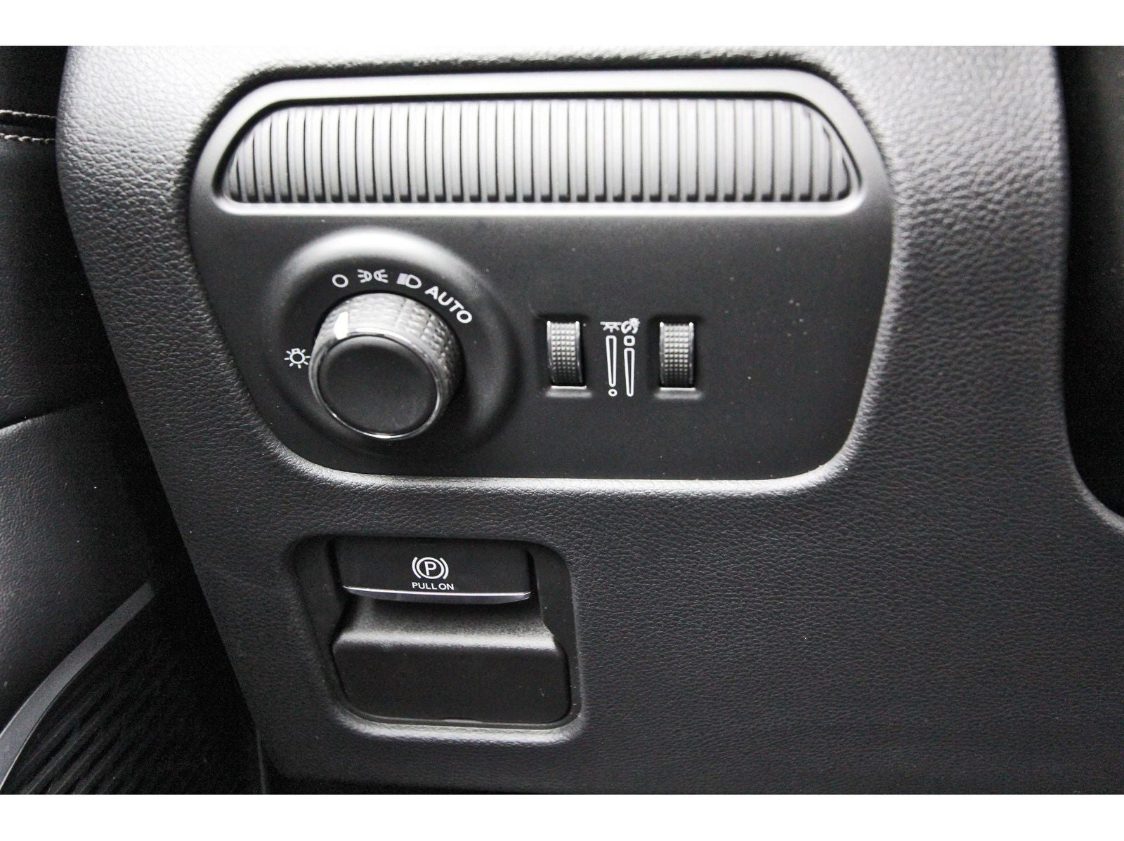 2026 Jeep Grand Wagoneer L 4x2