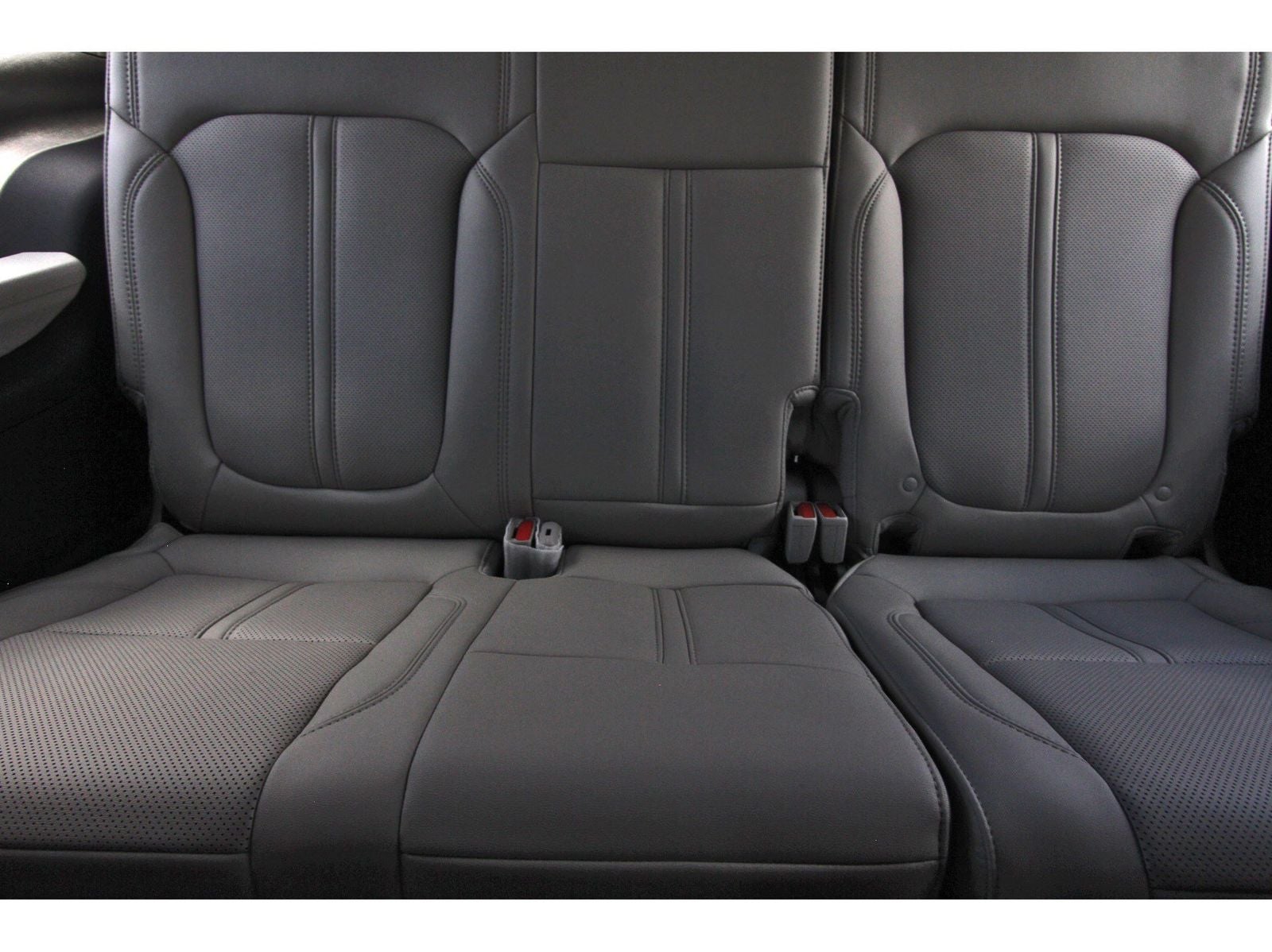 2026 Jeep Grand Wagoneer 4x2