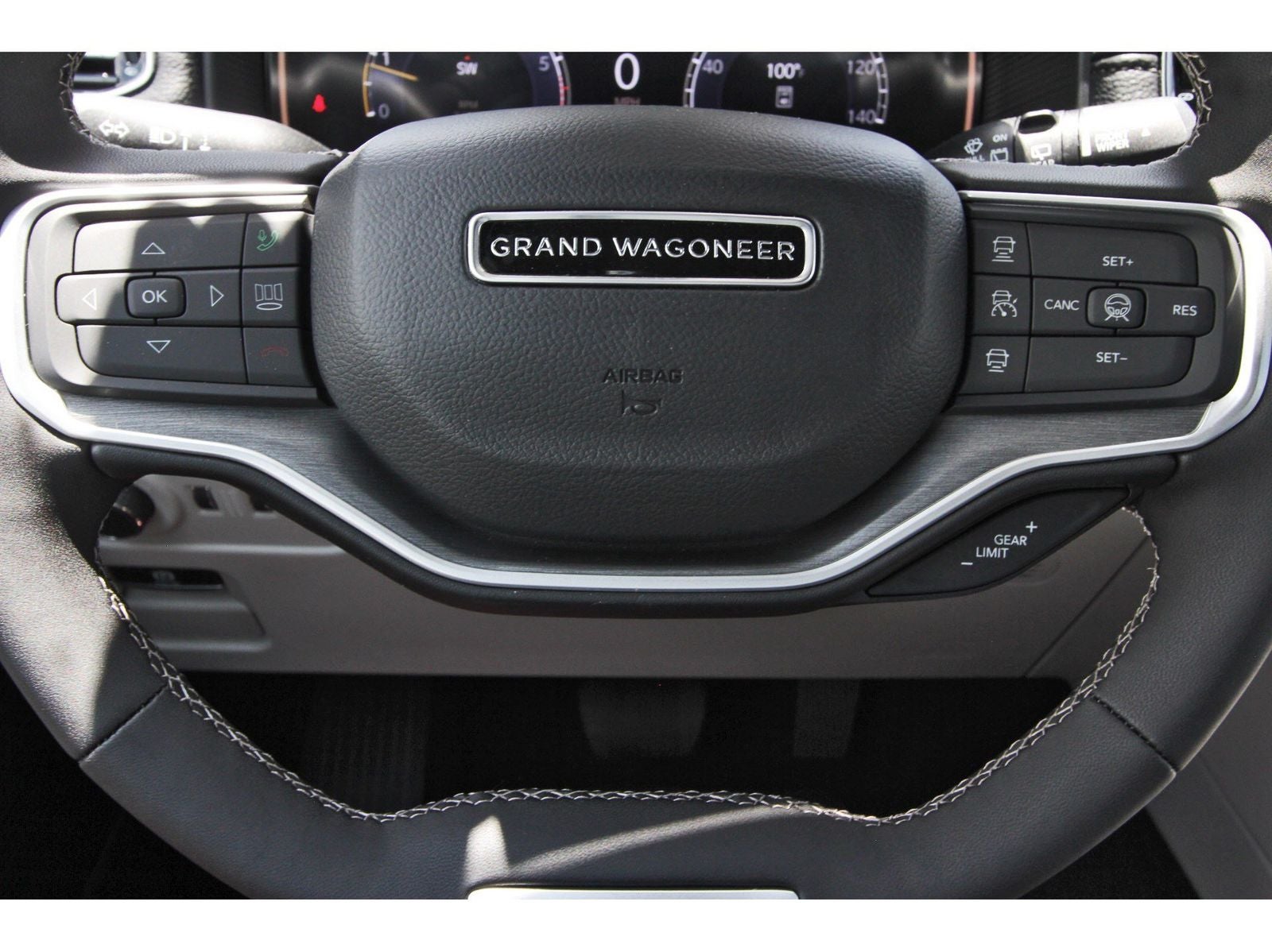 2026 Jeep Grand Wagoneer 4x2