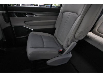 2026 Jeep Grand Wagoneer 4x2