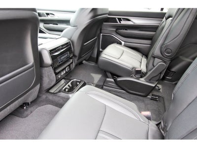 2026 Jeep Grand Wagoneer 4x2