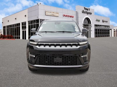 2026 Jeep Grand Wagoneer 4x2
