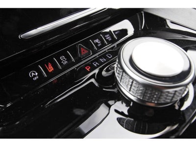2026 Jeep Grand Wagoneer 4x2