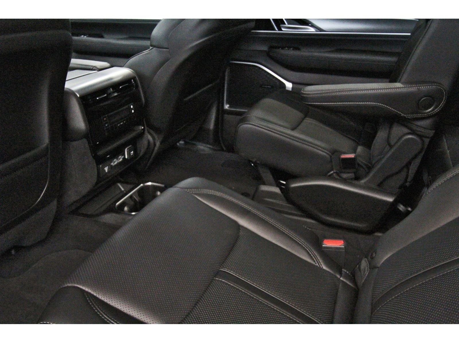 2026 Jeep Grand Wagoneer 4x4