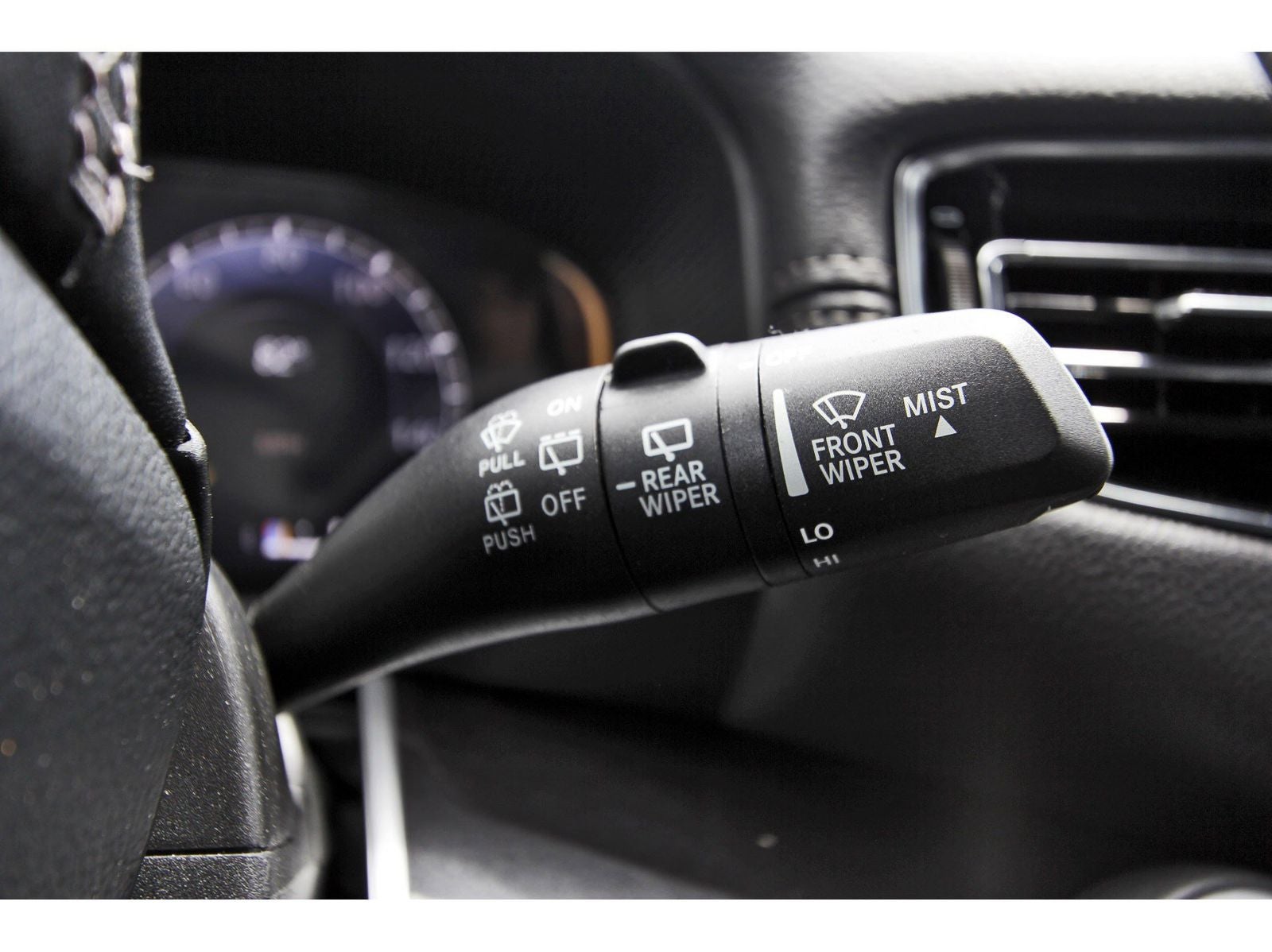 2024 Jeep Wagoneer Base