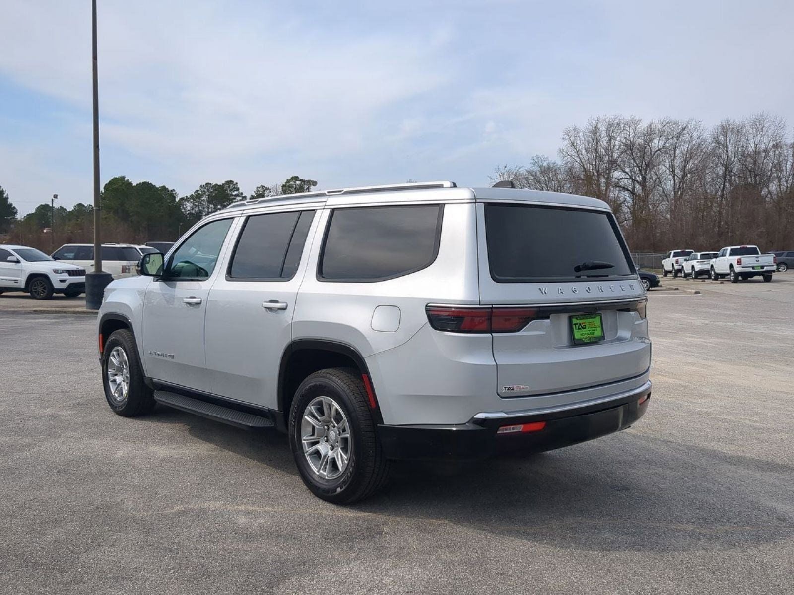 2024 Jeep Wagoneer Base