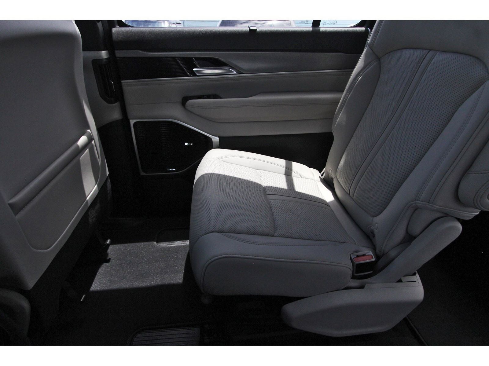 2026 Jeep Grand Wagoneer Limited Reserve 4x4