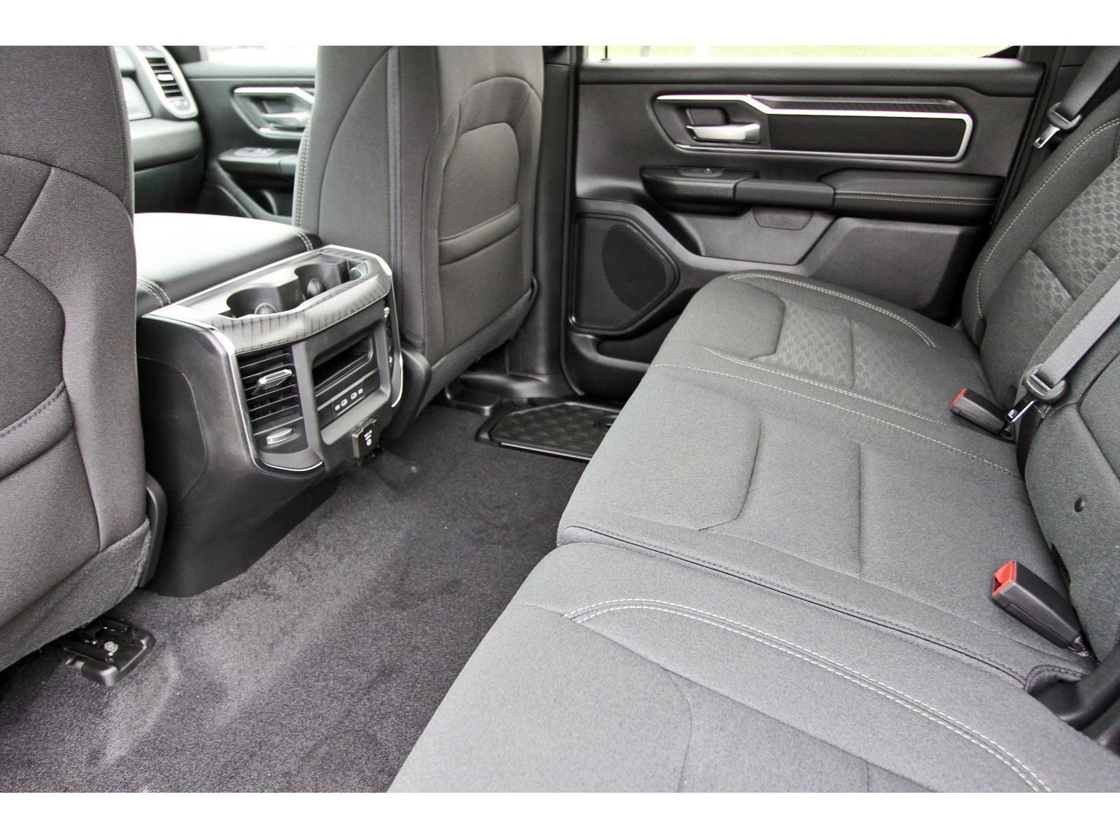 2026 RAM 1500 Big Horn/Lone Star Lone Star 4x2 Crew Cab 5'7" Box