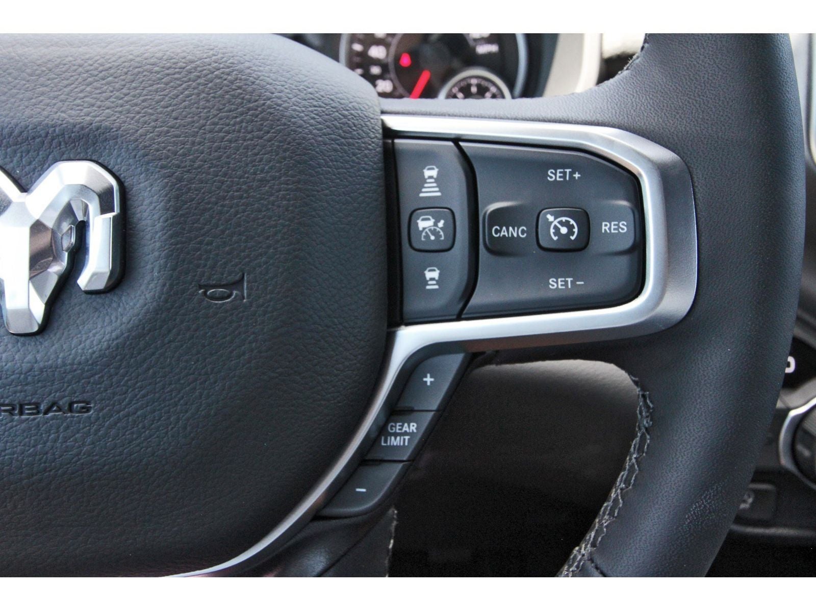 2026 RAM 1500 Big Horn/Lone Star Lone Star 4x2 Crew Cab 5'7" Box