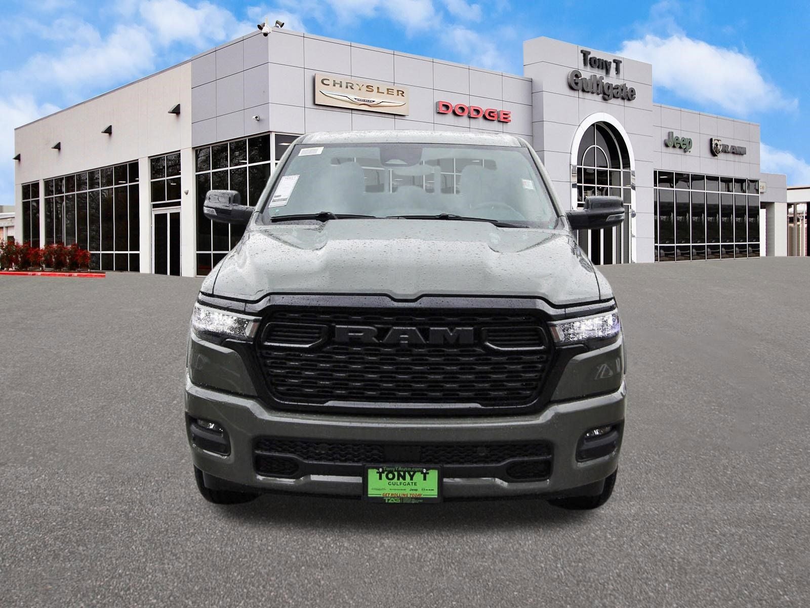 2026 RAM 1500 Big Horn/Lone Star Lone Star 4x2 Crew Cab 5'7" Box