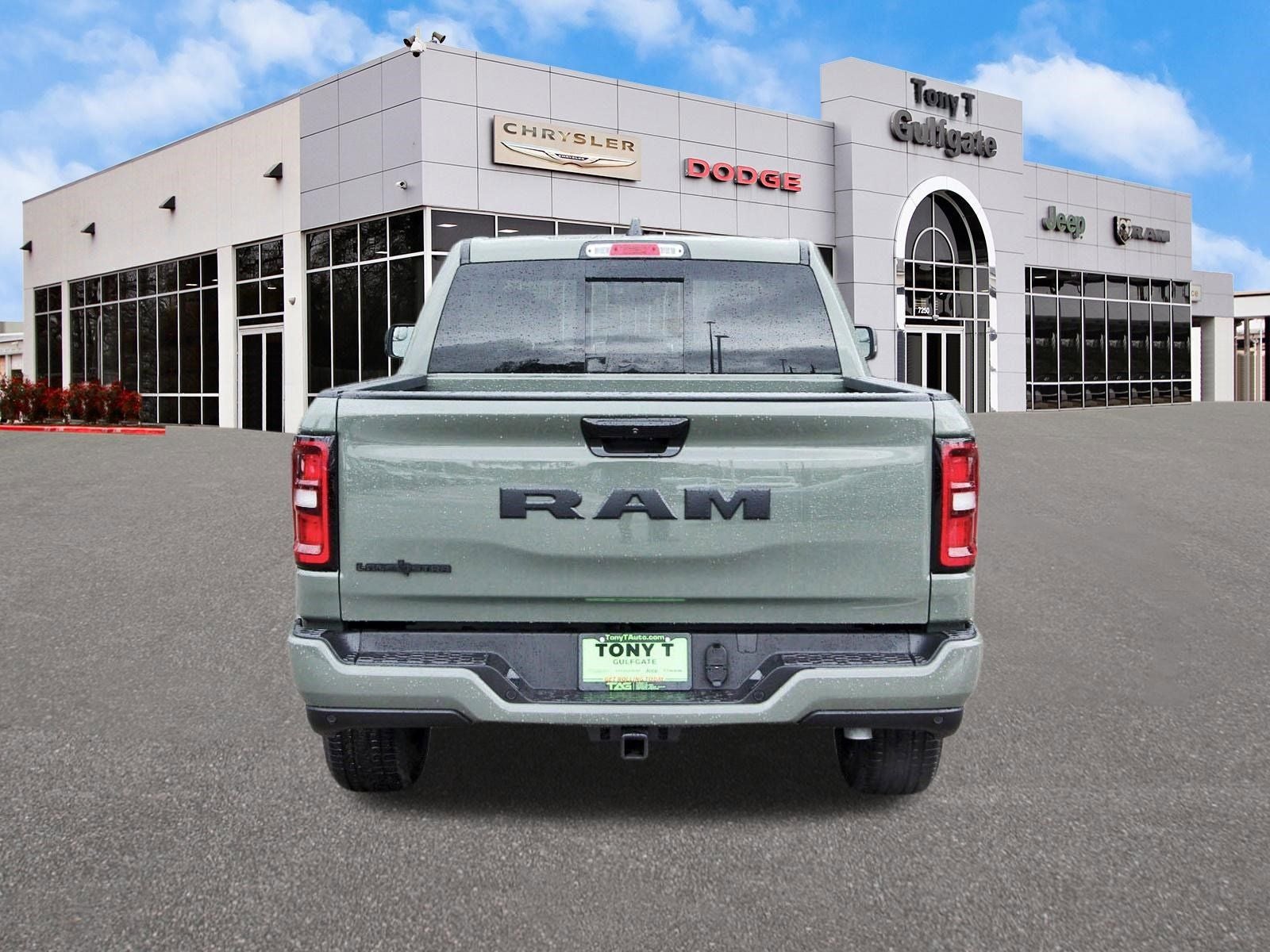 2026 RAM 1500 Big Horn/Lone Star Lone Star 4x2 Crew Cab 5'7" Box