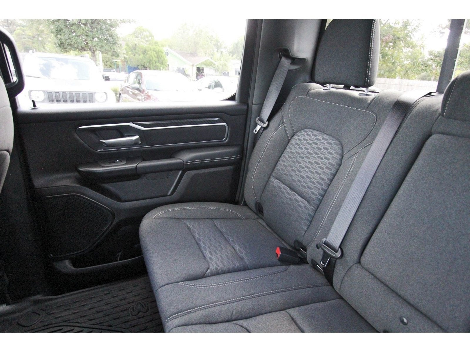 2027 RAM 1500 Big Horn/Lone Star Lone Star 4x2 Crew Cab 5'7" Box