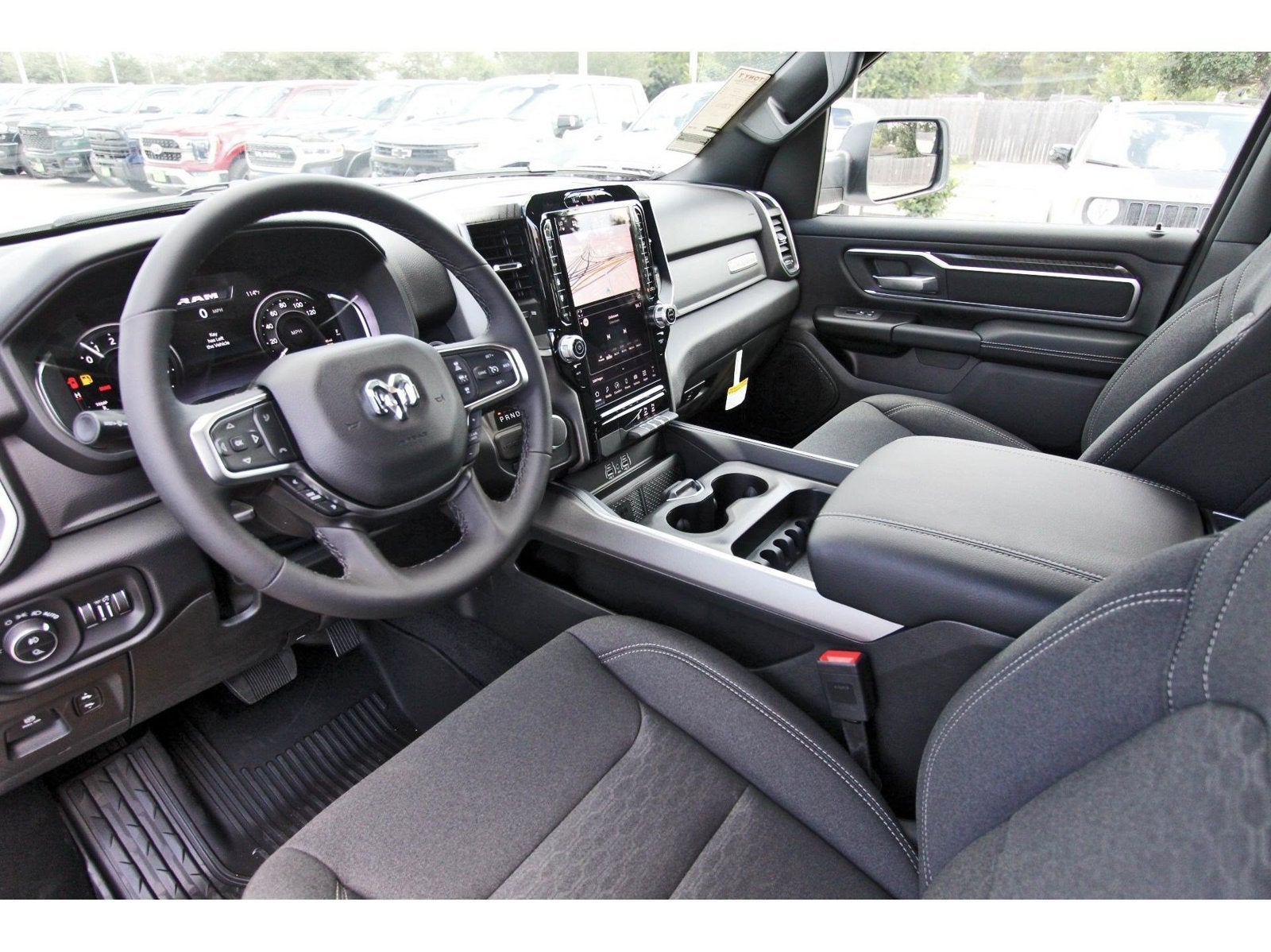 2027 RAM 1500 Big Horn/Lone Star Lone Star 4x2 Crew Cab 5'7" Box