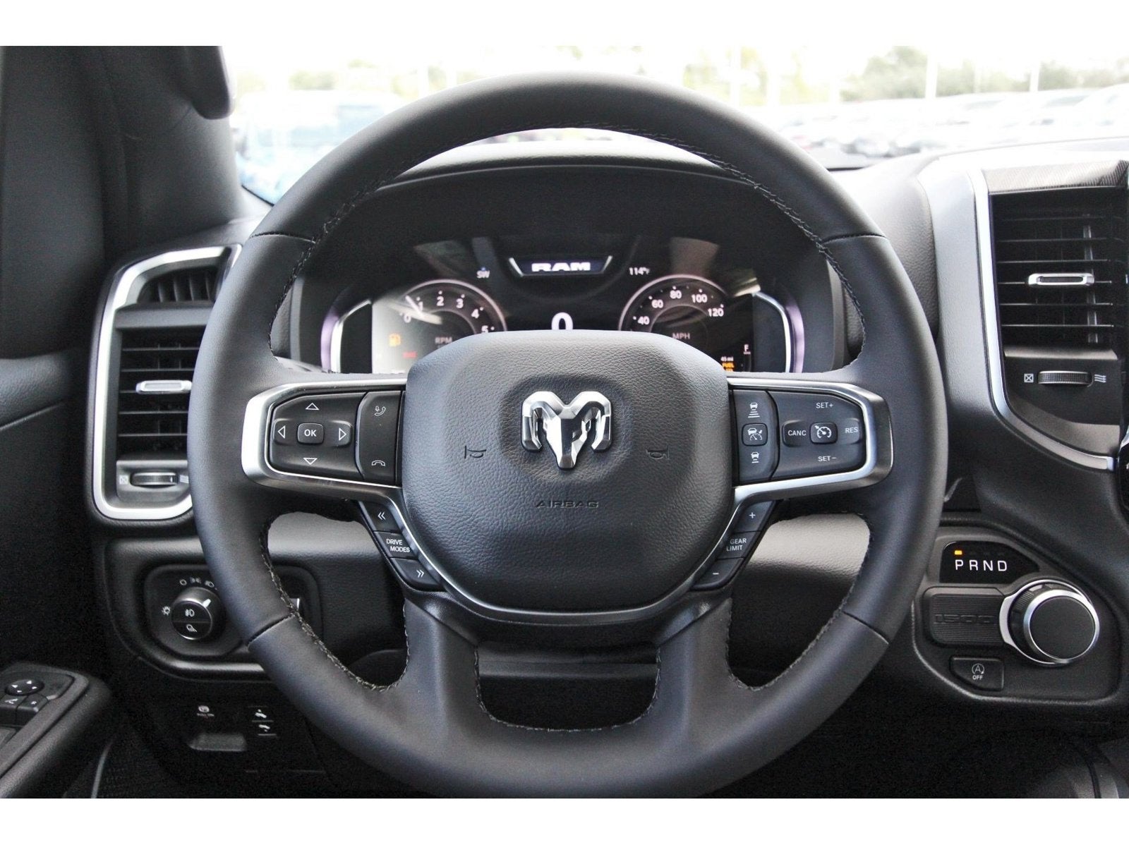 2027 RAM 1500 Big Horn/Lone Star Lone Star 4x2 Crew Cab 5'7" Box