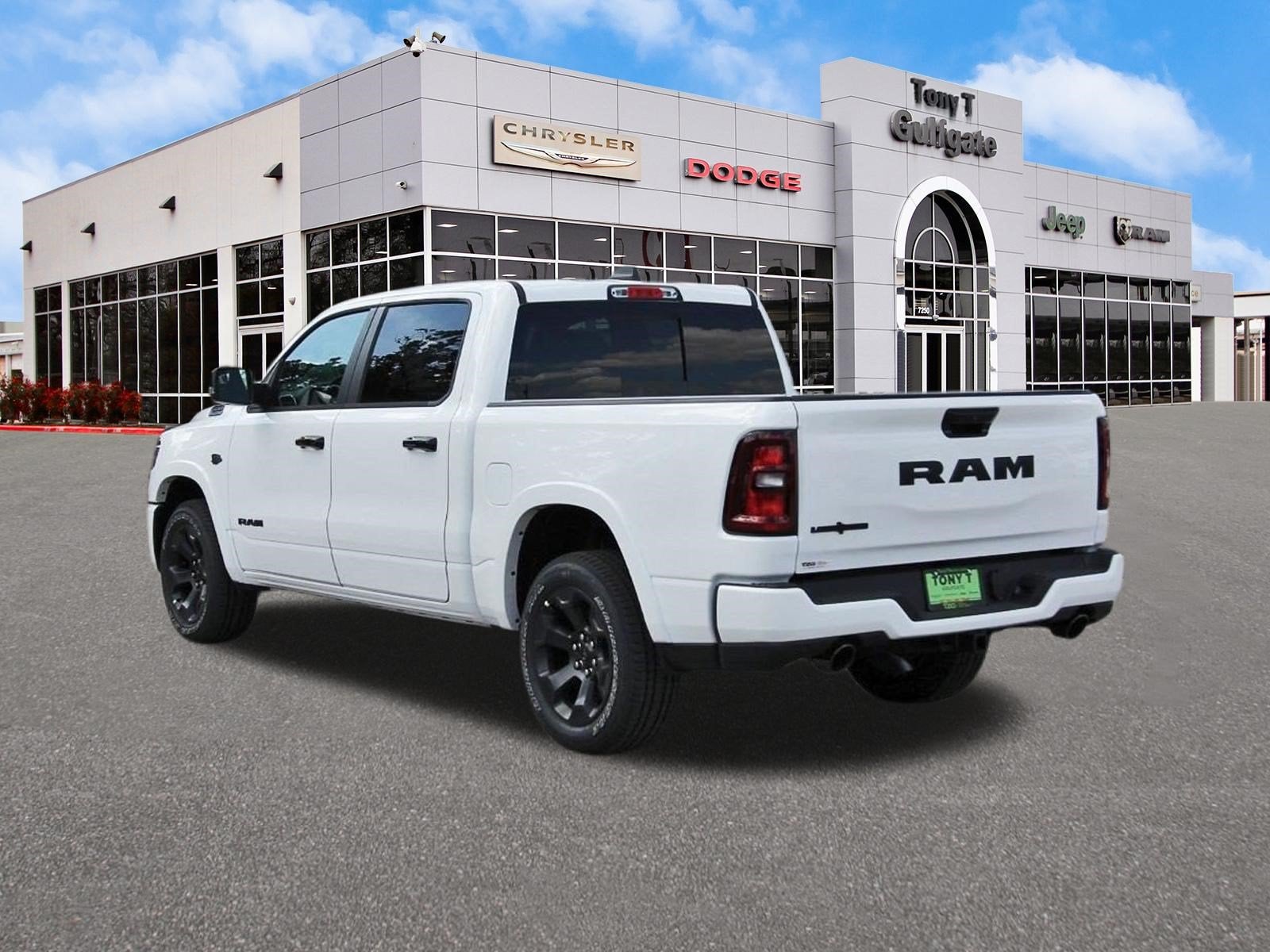 2027 RAM 1500 Big Horn/Lone Star Lone Star 4x2 Crew Cab 5'7" Box