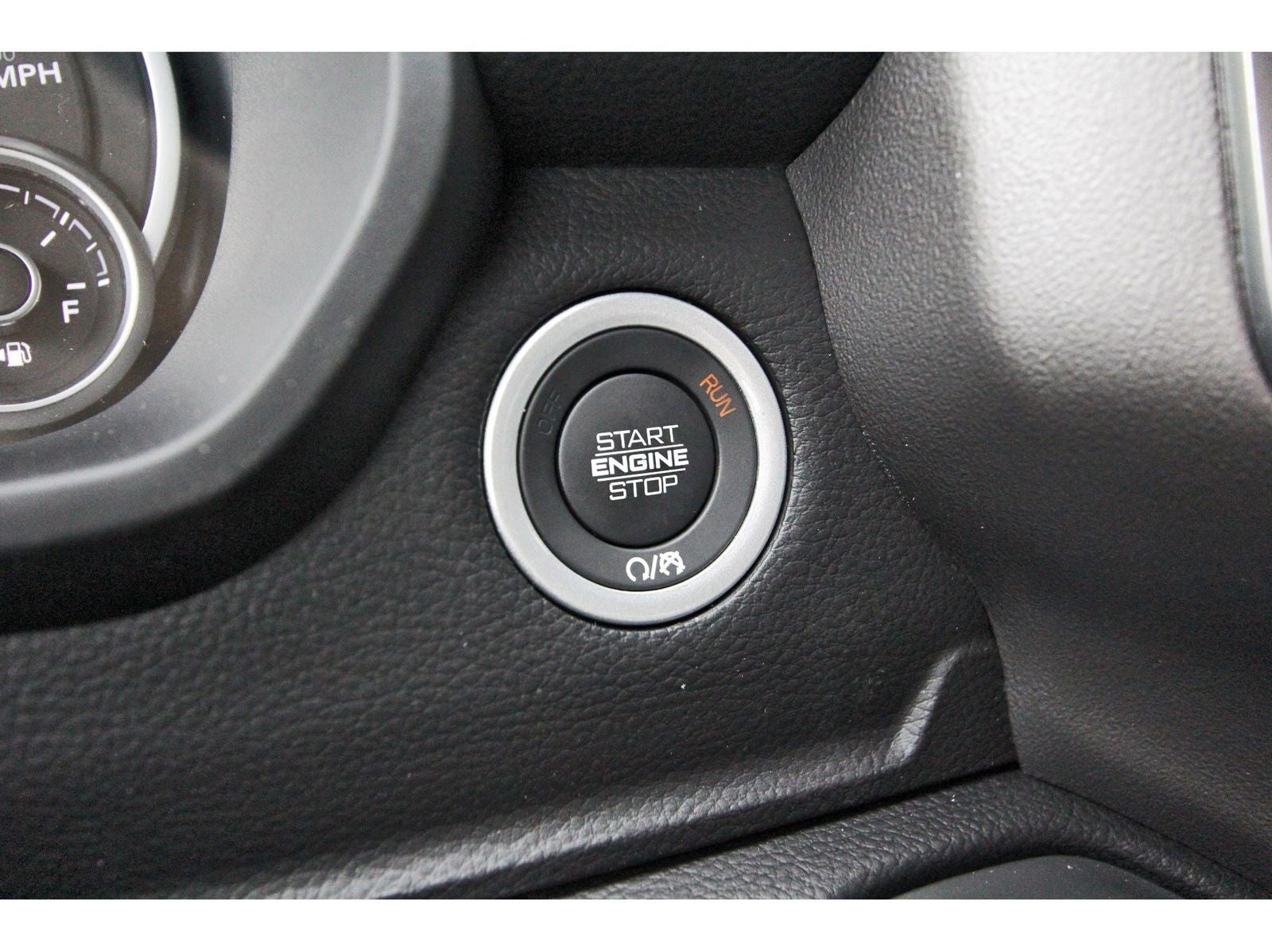 2026 RAM 1500 Big Horn/Lone Star Lone Star 4x2 Crew Cab 5'7" Box