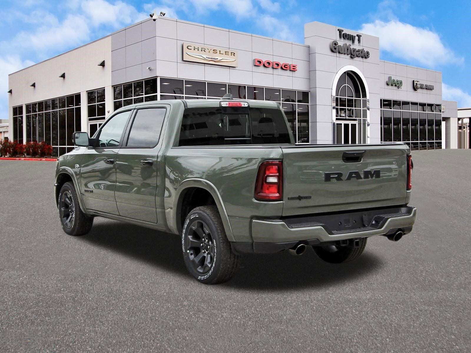 2026 RAM 1500 Big Horn/Lone Star Lone Star 4x2 Crew Cab 5'7" Box