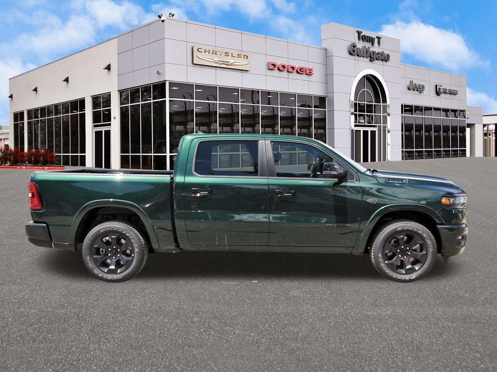 2027 RAM 1500 Big Horn/Lone Star Lone Star 4x2 Crew Cab 5'7" Box