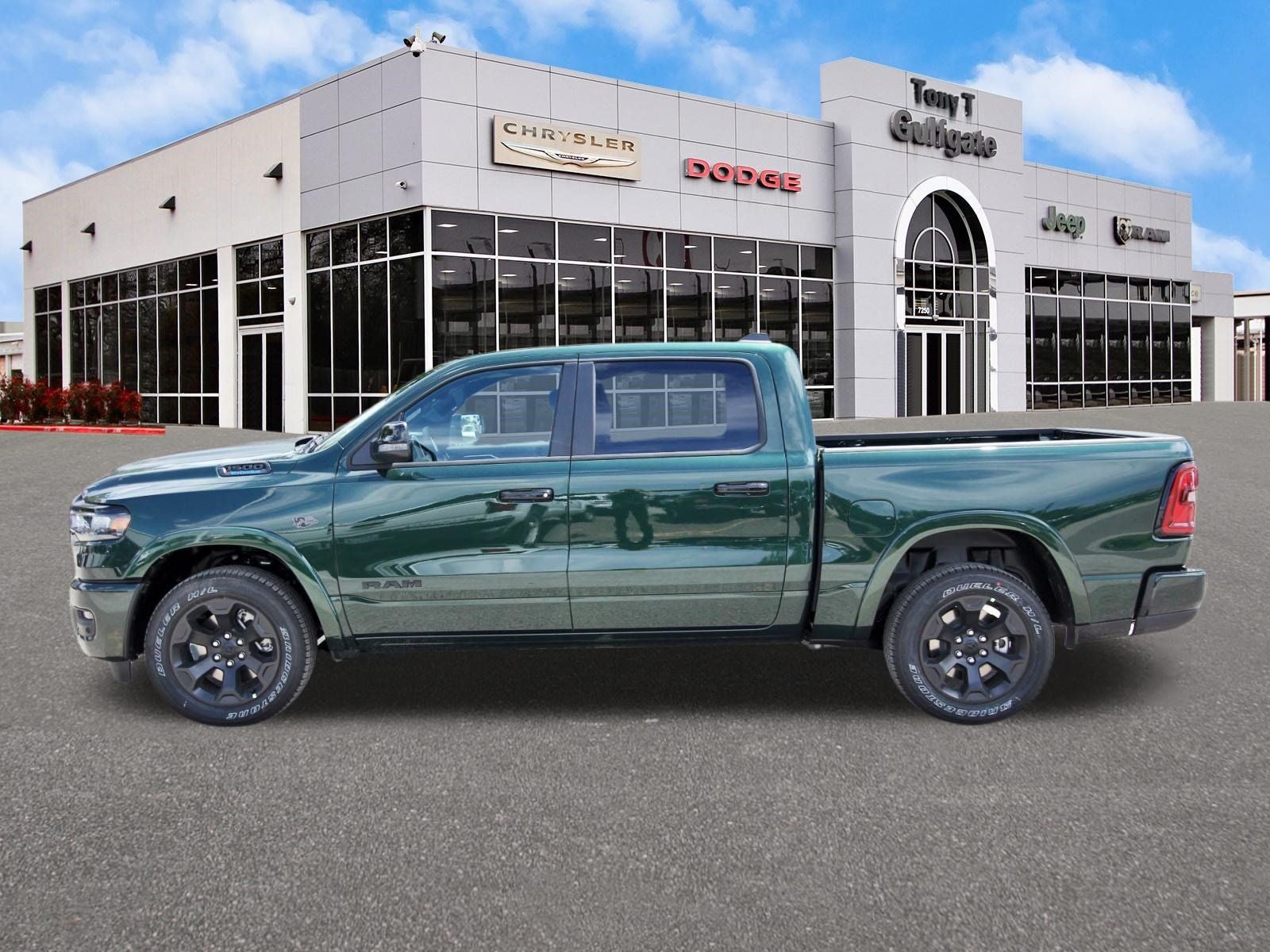 2027 RAM 1500 Big Horn/Lone Star Lone Star 4x2 Crew Cab 5'7" Box