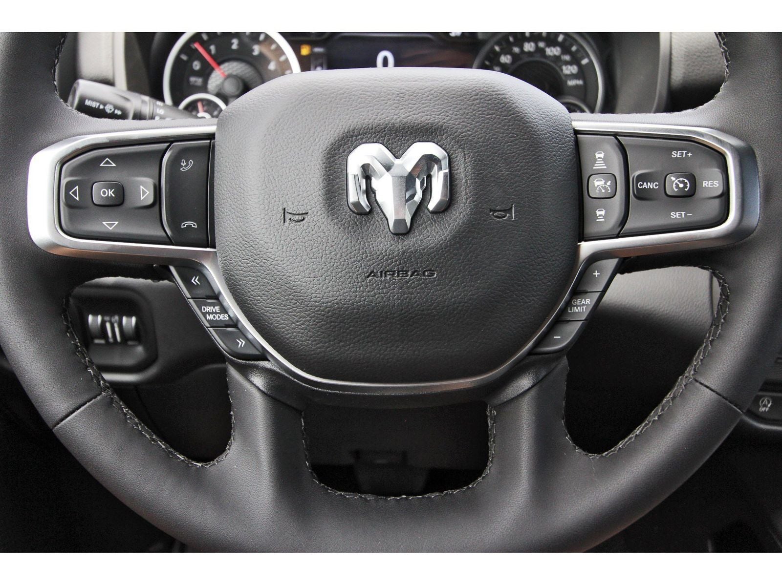 2026 RAM 1500 Big Horn/Lone Star Lone Star 4x2 Crew Cab 5'7" Box