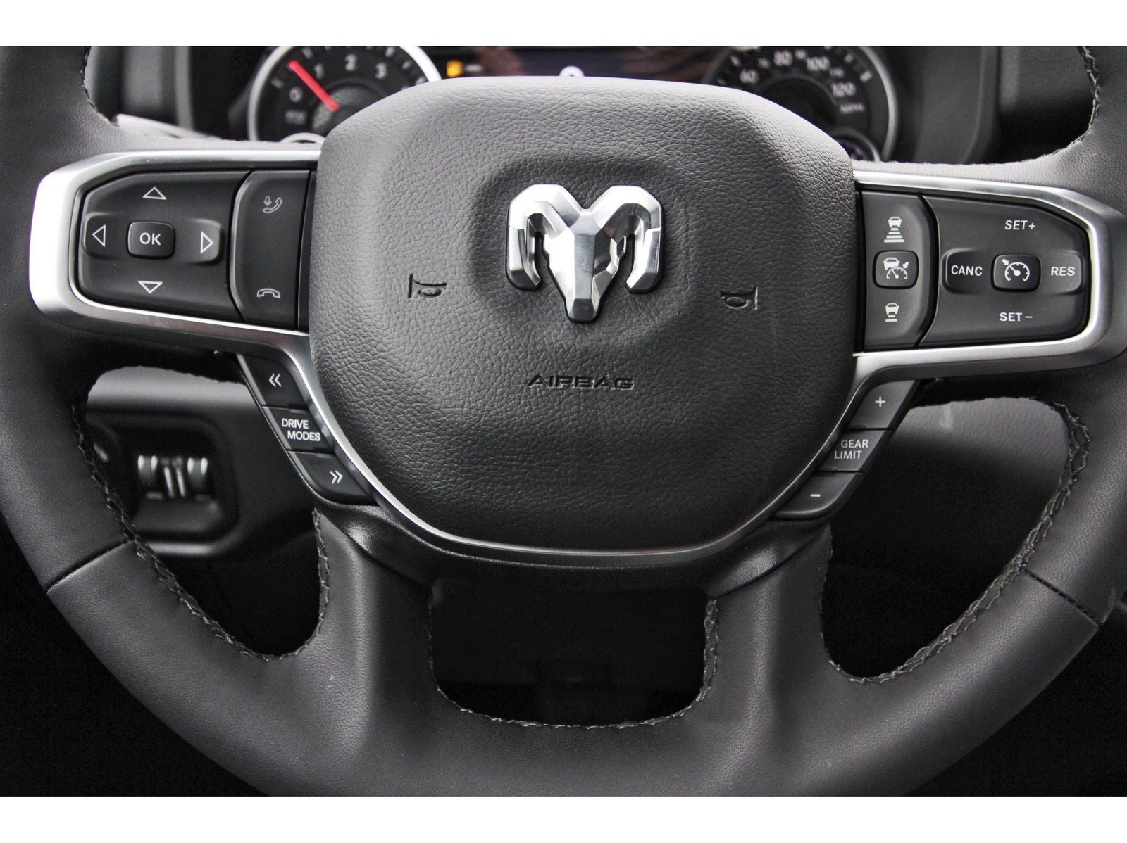 2026 RAM 1500 Big Horn/Lone Star Lone Star 4x2 Crew Cab 5'7" Box