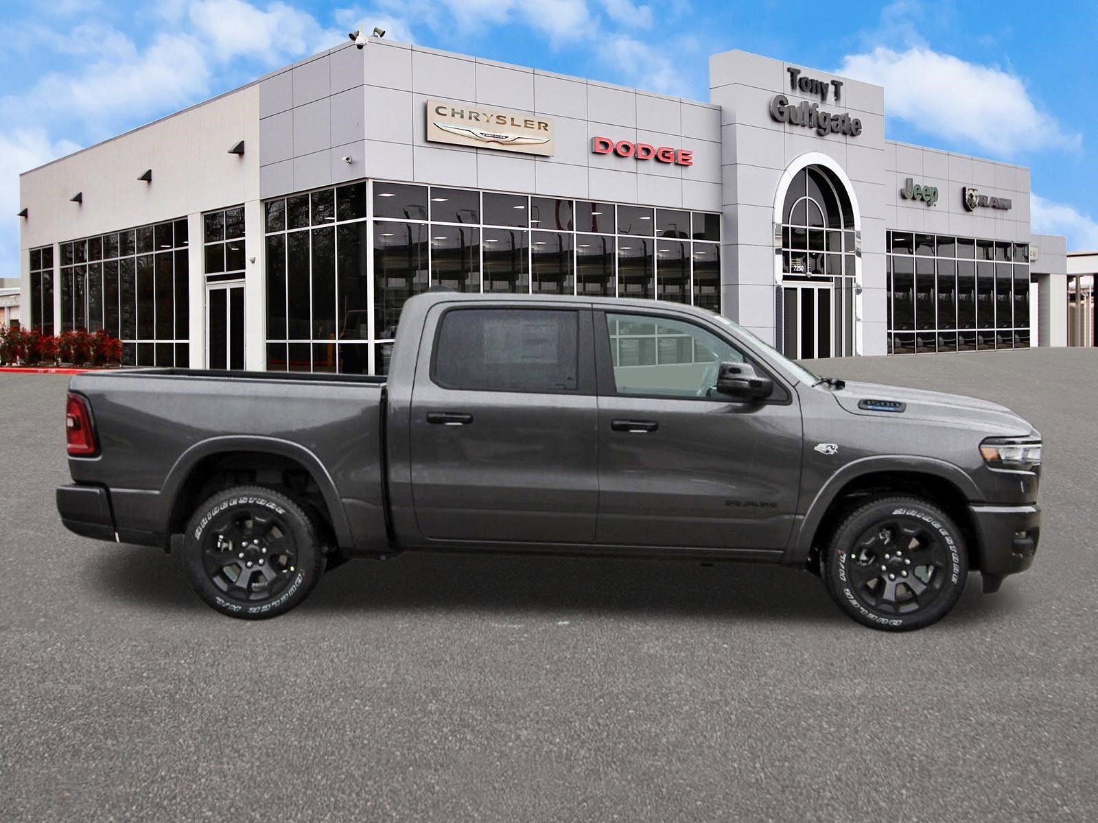 2026 RAM 1500 Big Horn/Lone Star Lone Star 4x2 Crew Cab 5'7" Box