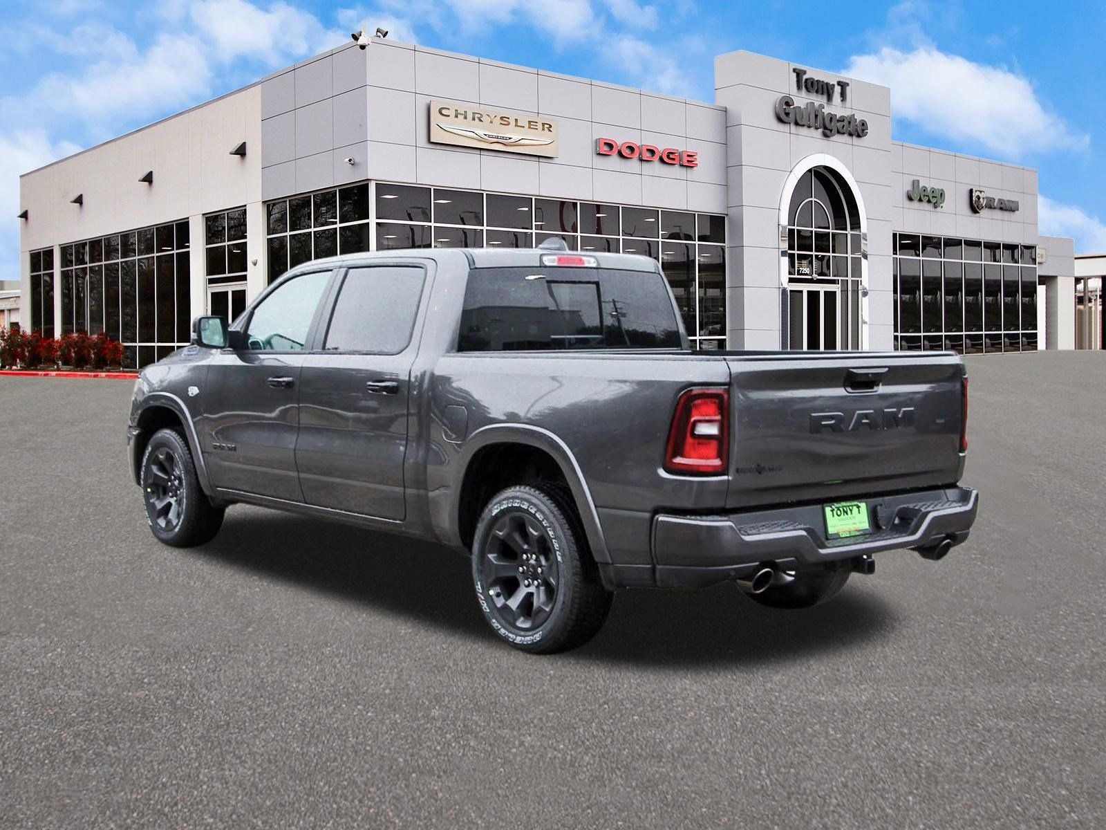 2026 RAM 1500 Big Horn/Lone Star Lone Star 4x2 Crew Cab 5'7" Box