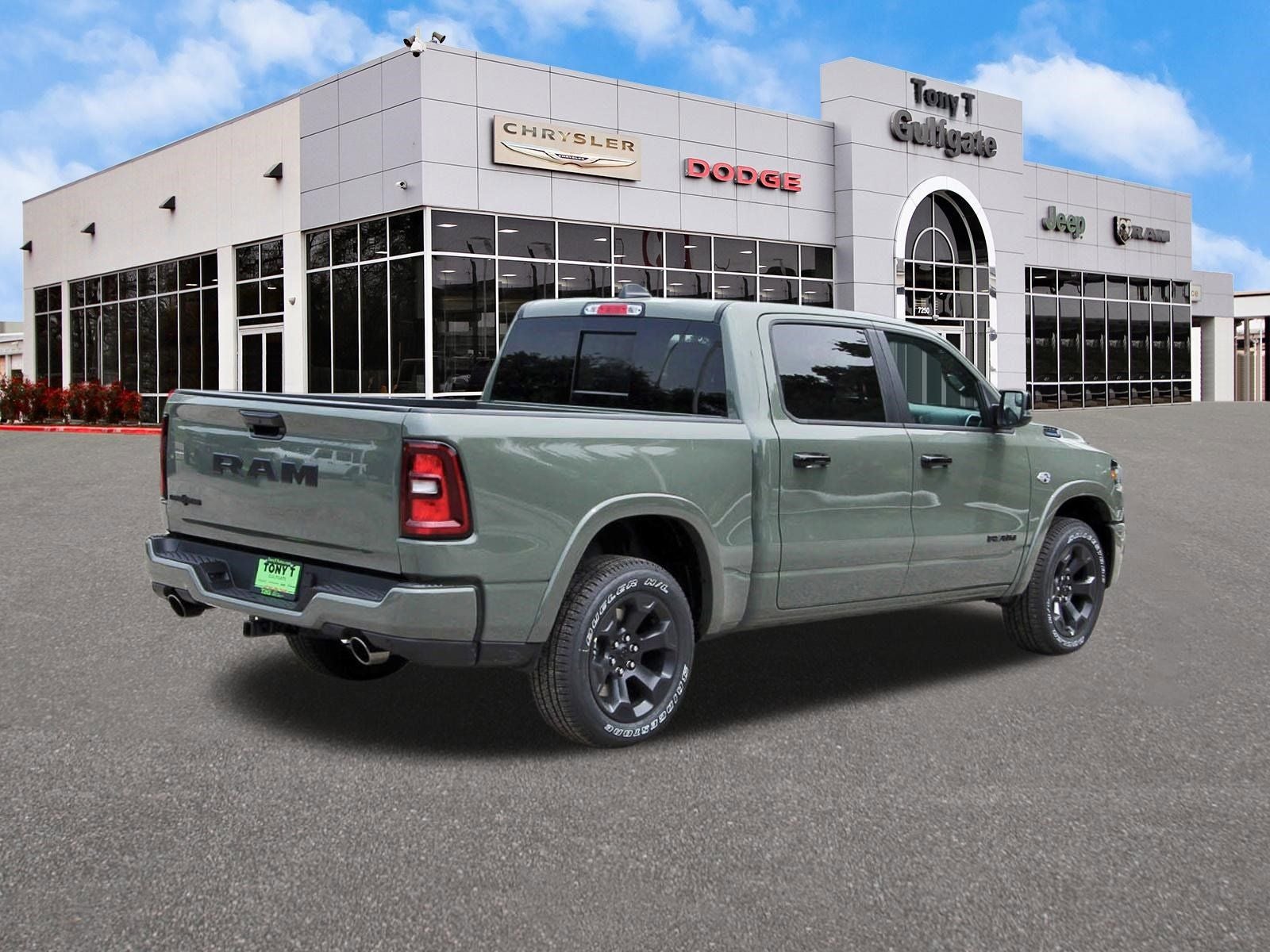 2026 RAM 1500 Big Horn/Lone Star Lone Star 4x2 Crew Cab 5'7" Box