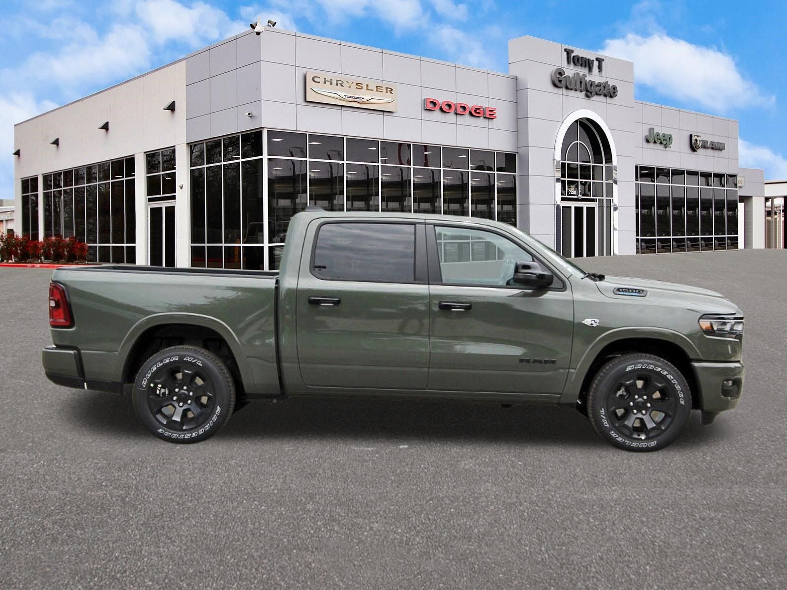 2026 RAM 1500 Big Horn/Lone Star Lone Star 4x2 Crew Cab 5'7" Box