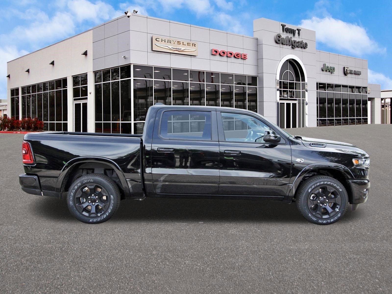 2026 RAM 1500 Big Horn/Lone Star Lone Star 4x2 Crew Cab 5'7" Box