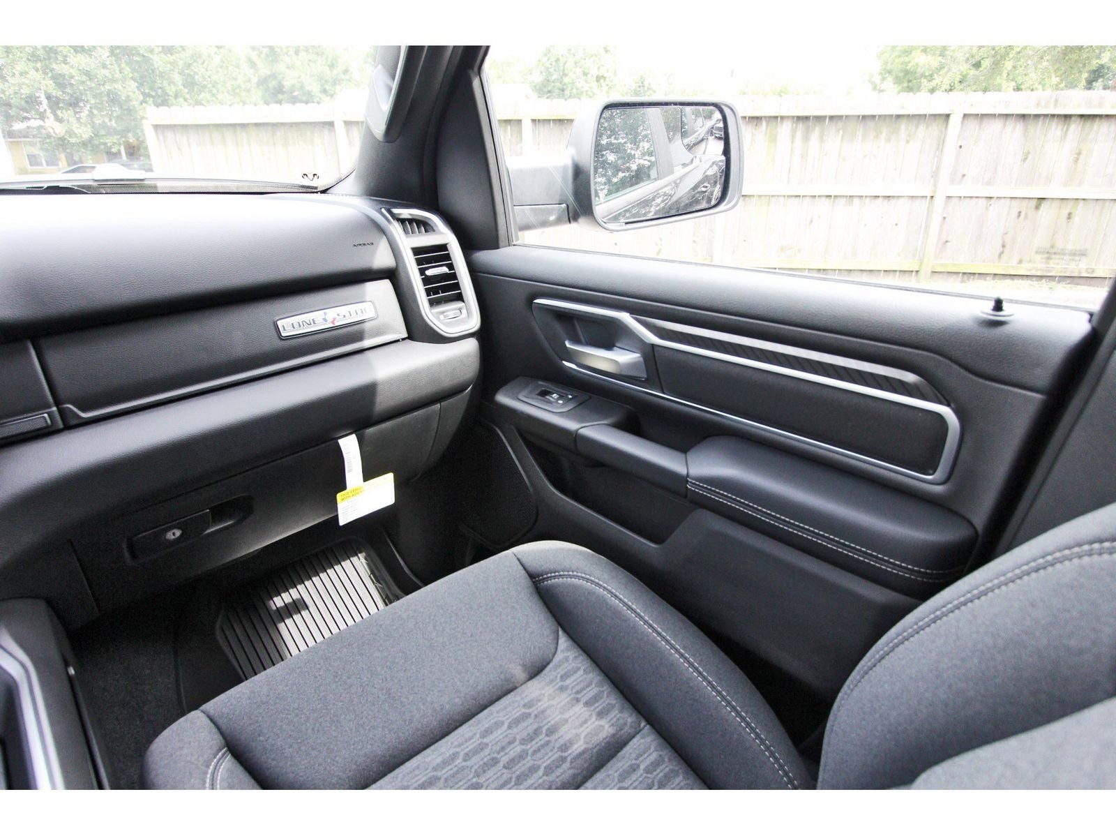 2026 RAM 1500 Big Horn/Lone Star Lone Star 4x2 Crew Cab 5'7" Box