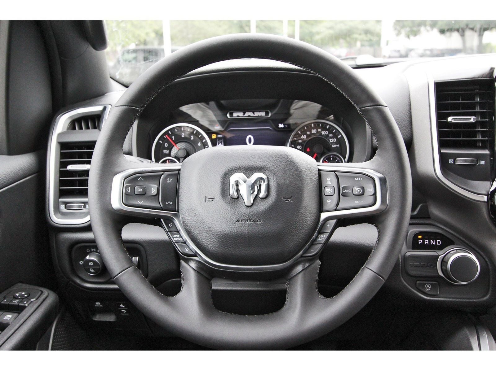 2026 RAM 1500 Big Horn/Lone Star Lone Star 4x2 Crew Cab 5'7" Box