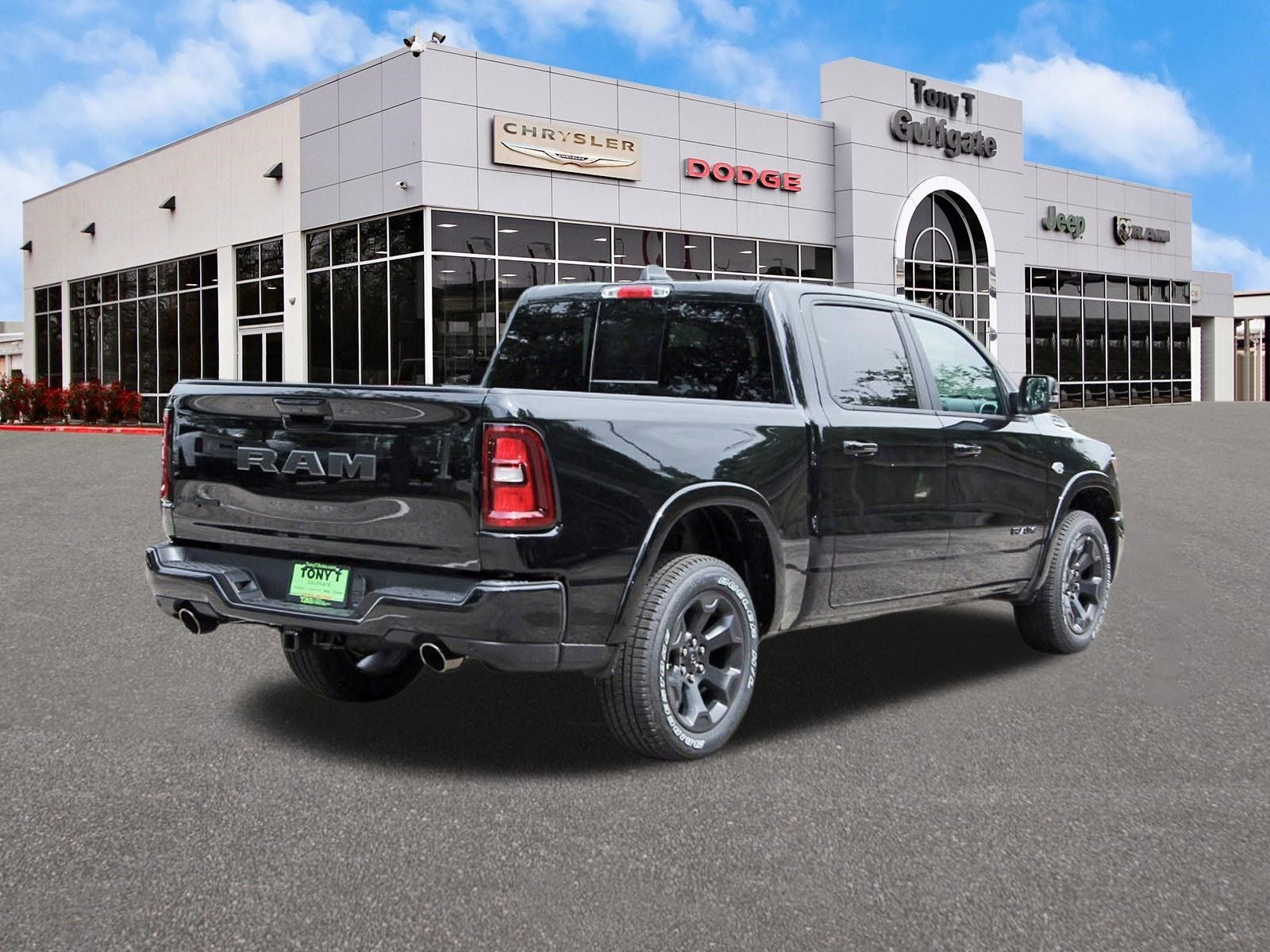 2026 RAM 1500 Big Horn/Lone Star Lone Star 4x2 Crew Cab 5'7" Box