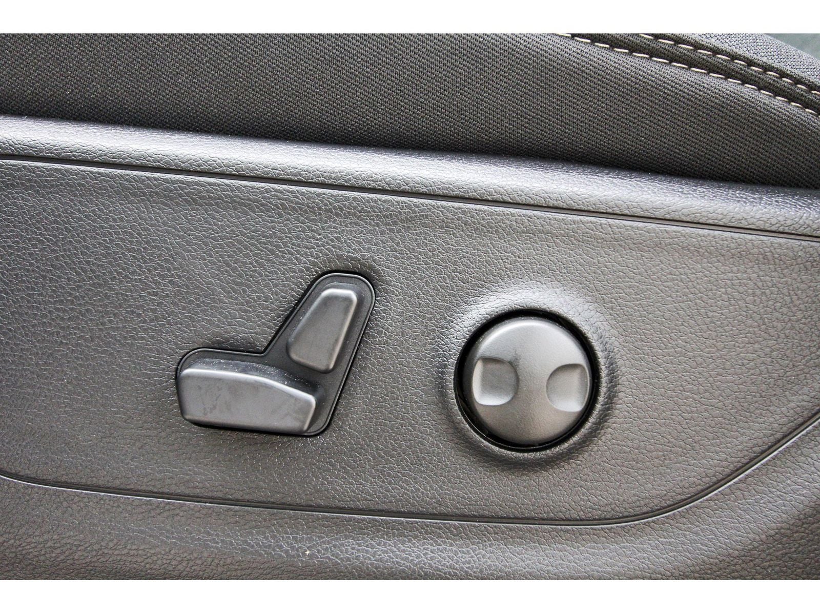 2026 RAM 1500 Big Horn/Lone Star Lone Star 4x2 Crew Cab 5'7" Box