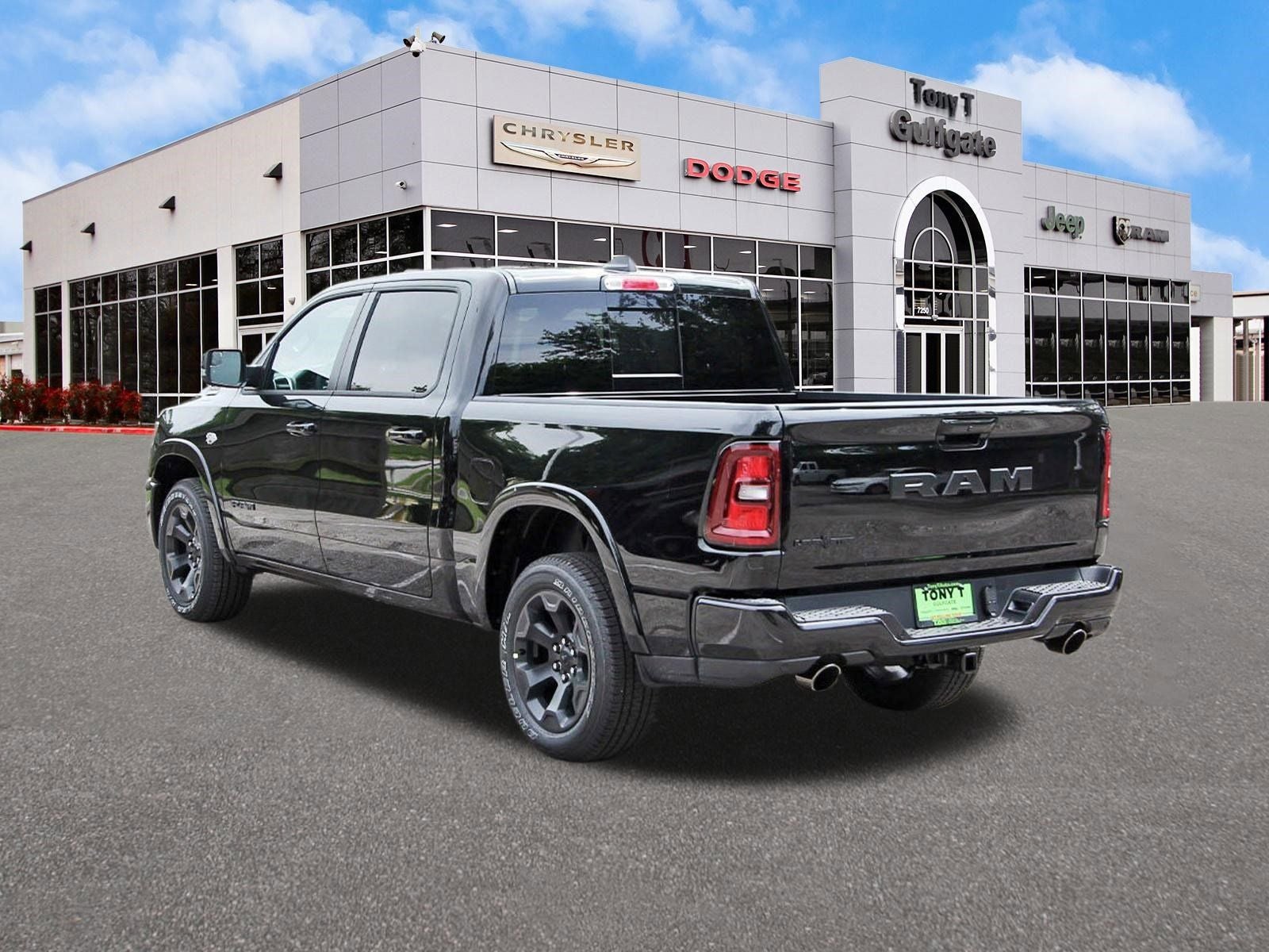 2026 RAM 1500 Big Horn/Lone Star Lone Star 4x2 Crew Cab 5'7" Box