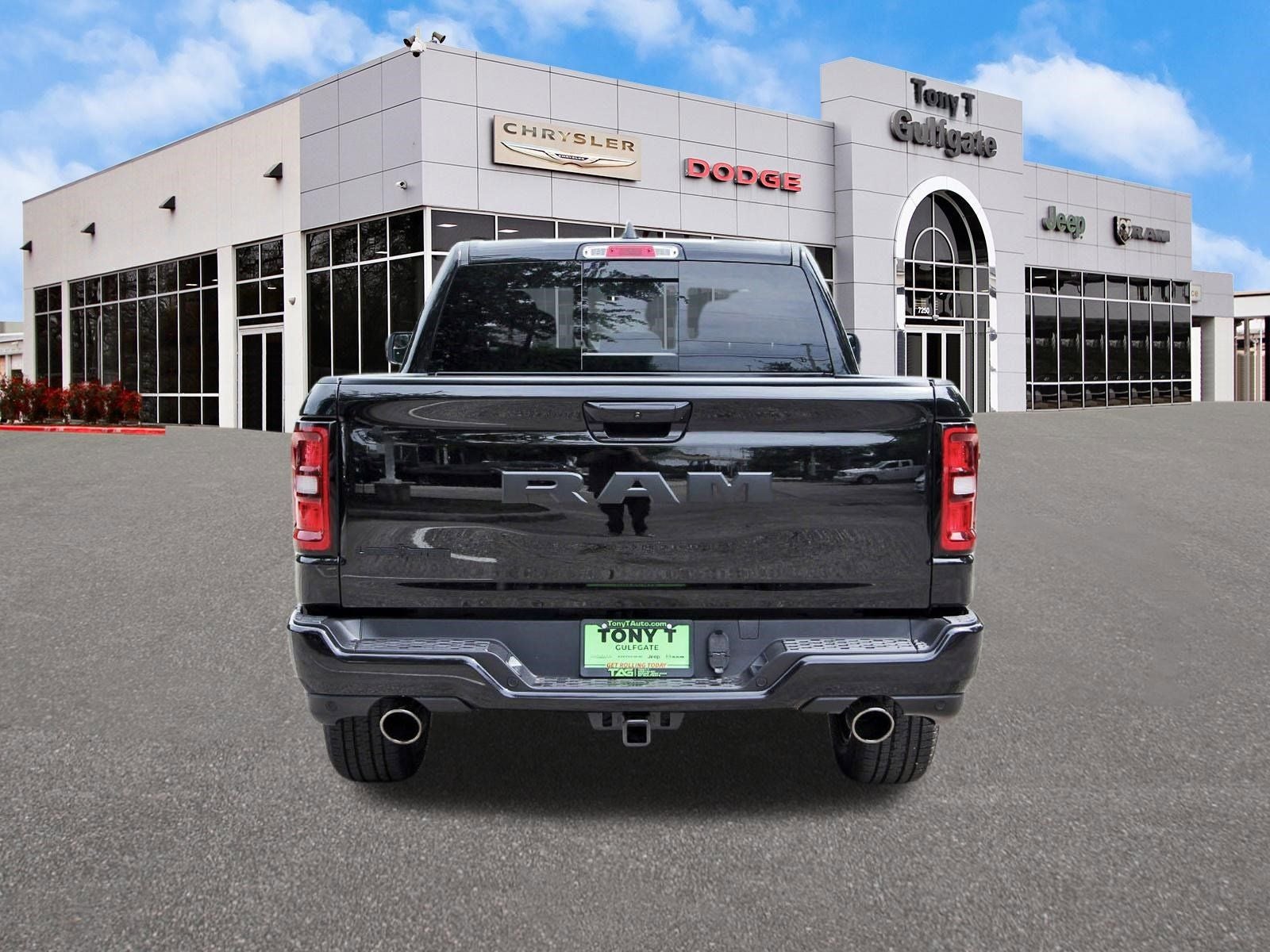 2026 RAM 1500 Big Horn/Lone Star Lone Star 4x2 Crew Cab 5'7" Box