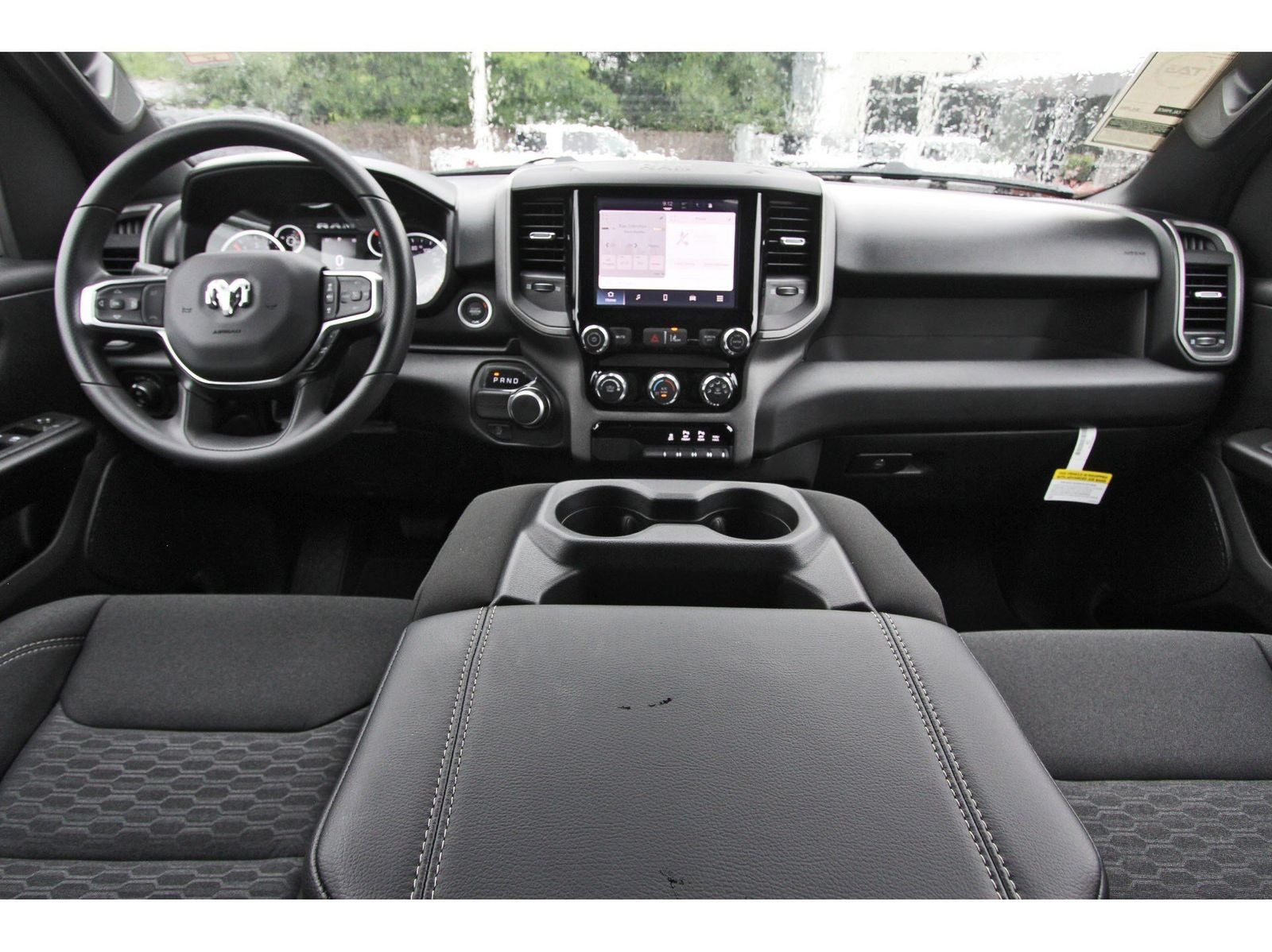 2026 RAM 1500 Express 4x2 Crew Cab 5'7" Box