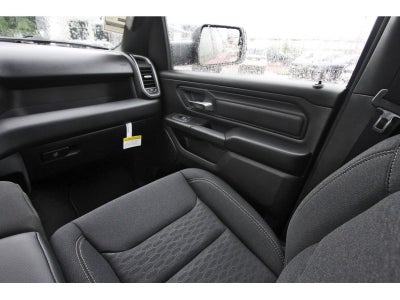 2026 RAM 1500 Express 4x2 Crew Cab 5'7" Box