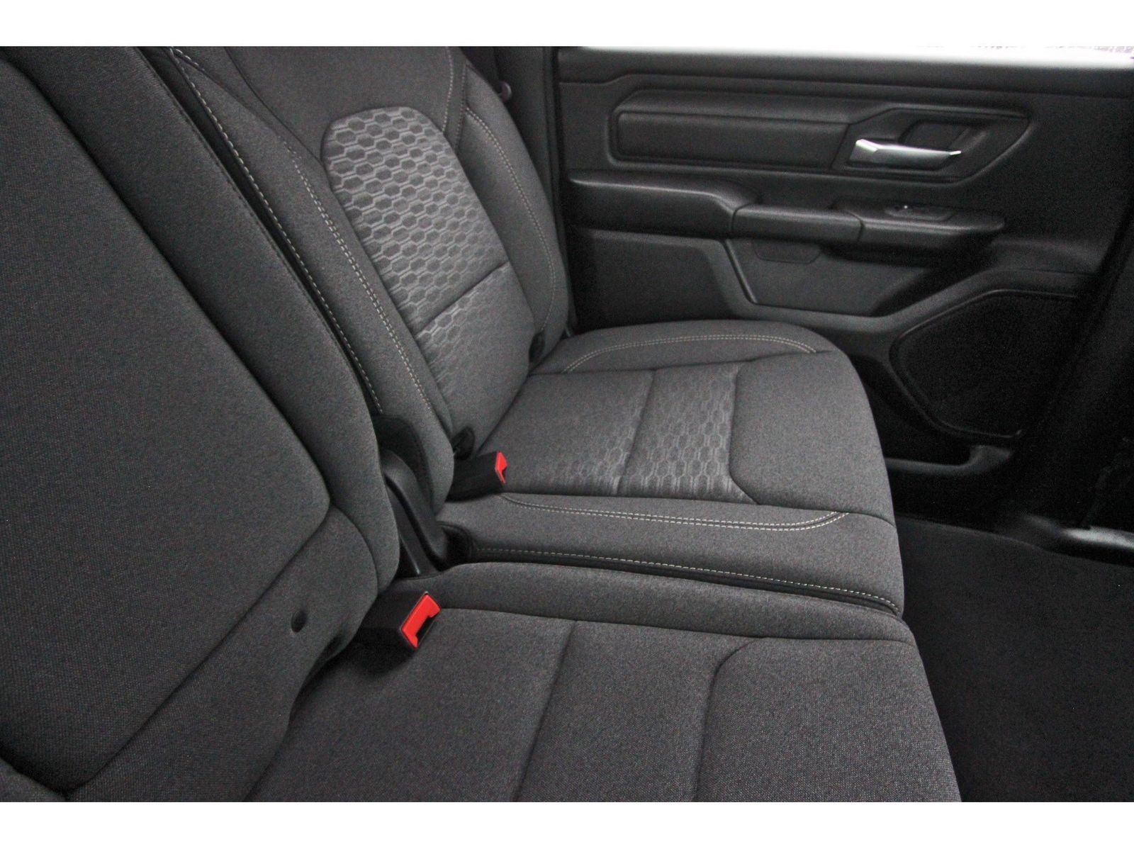 2026 RAM 1500 Express 4x2 Crew Cab 5'7" Box