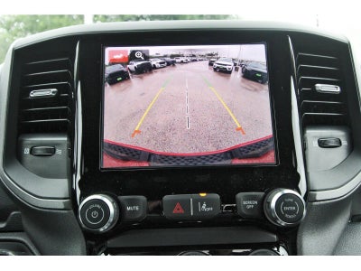 2026 RAM 1500 Express 4x2 Crew Cab 5'7" Box